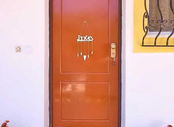 Agapi's House - Quiet Entire House In Corfu דירה